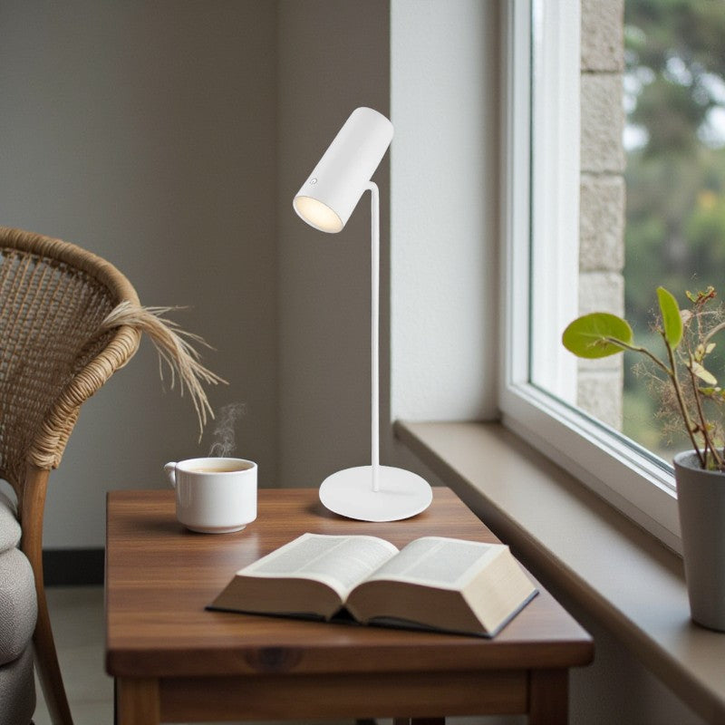 LED-Tischlampe mit verstellbarem Kopf und tragbarem USB-Design