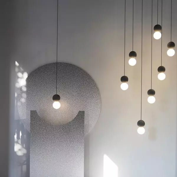 Geometrische - Pendelleuchte aus Sandstein und Glas