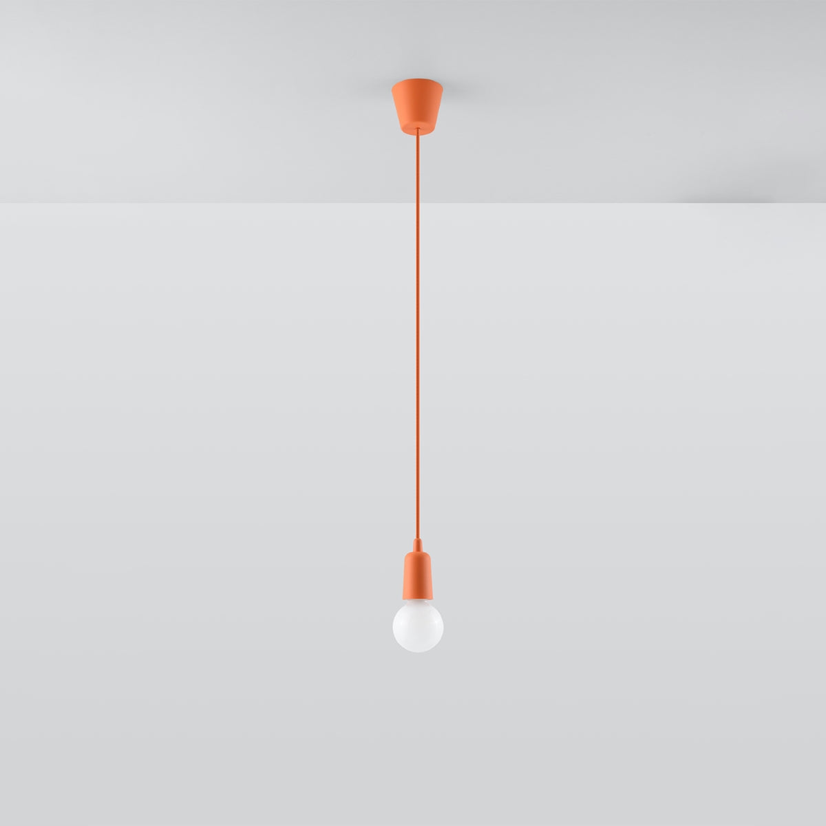 Minimalistische - orangefarbene Pendelleuchte