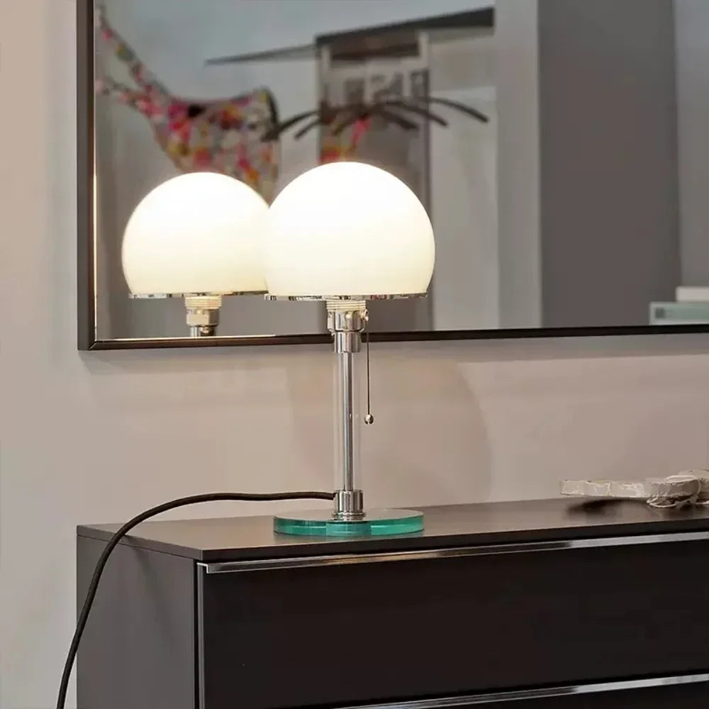 Bureia - Bauhaus-Tischleuchte im nordischen Stil aus Glas