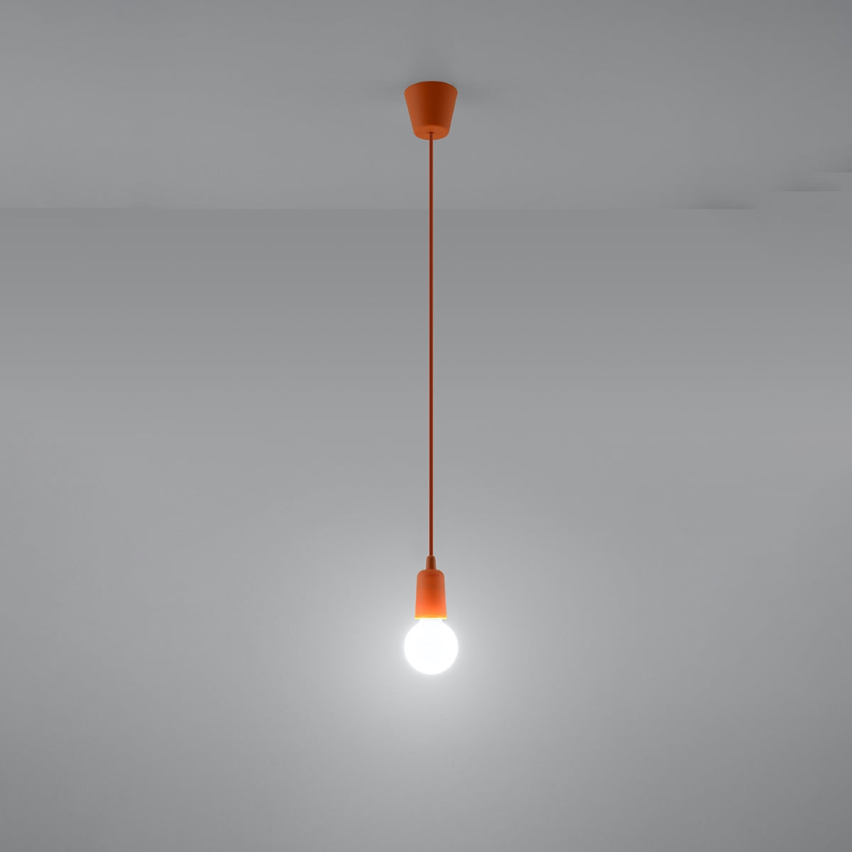 Minimalistische - orangefarbene Pendelleuchte