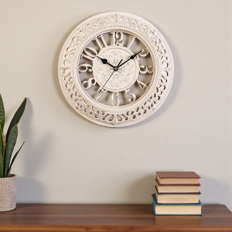 Elegante Vintage-Wanduhr für anspruchsvolle Räume