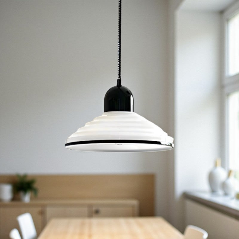 Hängeleuchte mit Pendeldesign für Innenbeleuchtung