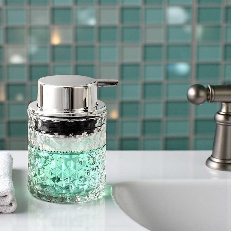 Nachfüllbarer Seifenspender mit innovativem Design für organisierte und elegante Badezimmer- oder Küchenbereiche