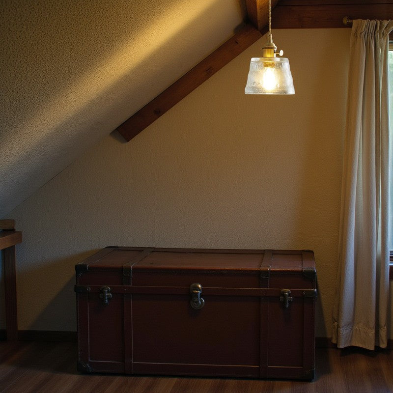 Wandleuchte mit Blumenmuster Design