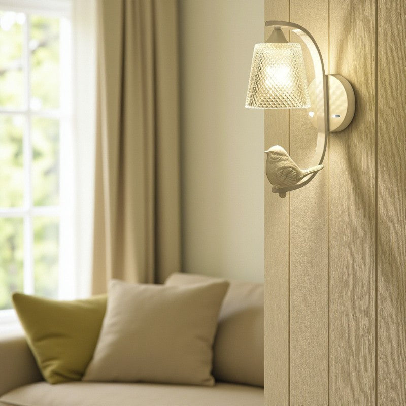 Stelara - Wandleuchte mit Glasschirm & Resin-Vogel