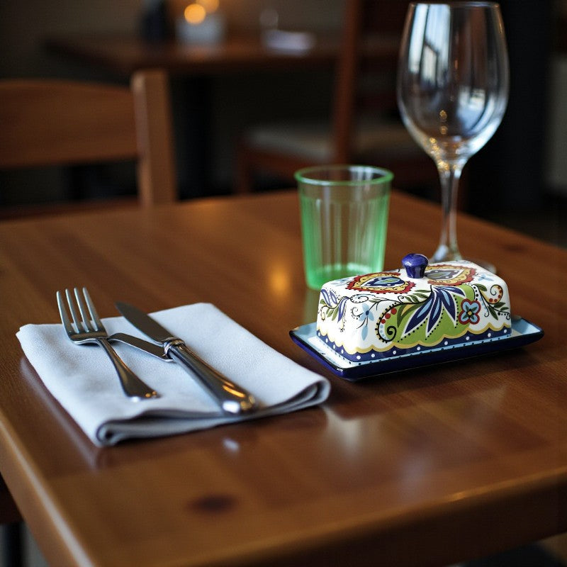 Handbemalte Butterdose mit passendem Deckel für Küche