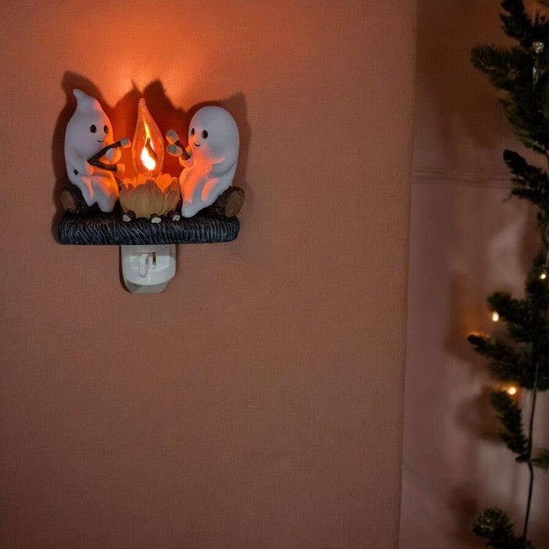 Geister Wandleuchte mit flackerndem LED-Lichteffekt