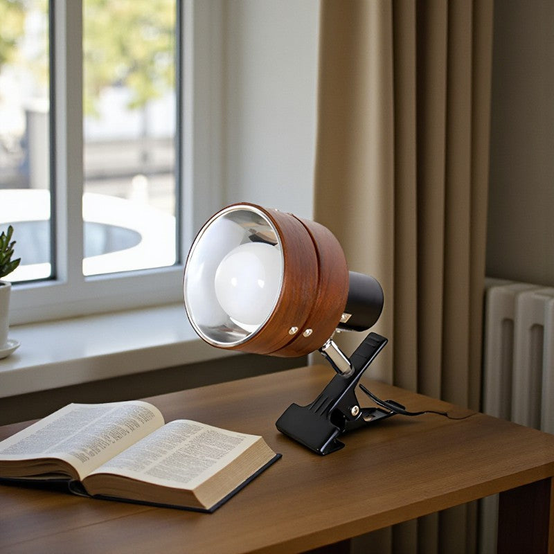 LED-Lampe mit verstellbarer Klammer und runder Form für flexible Beleuchtung