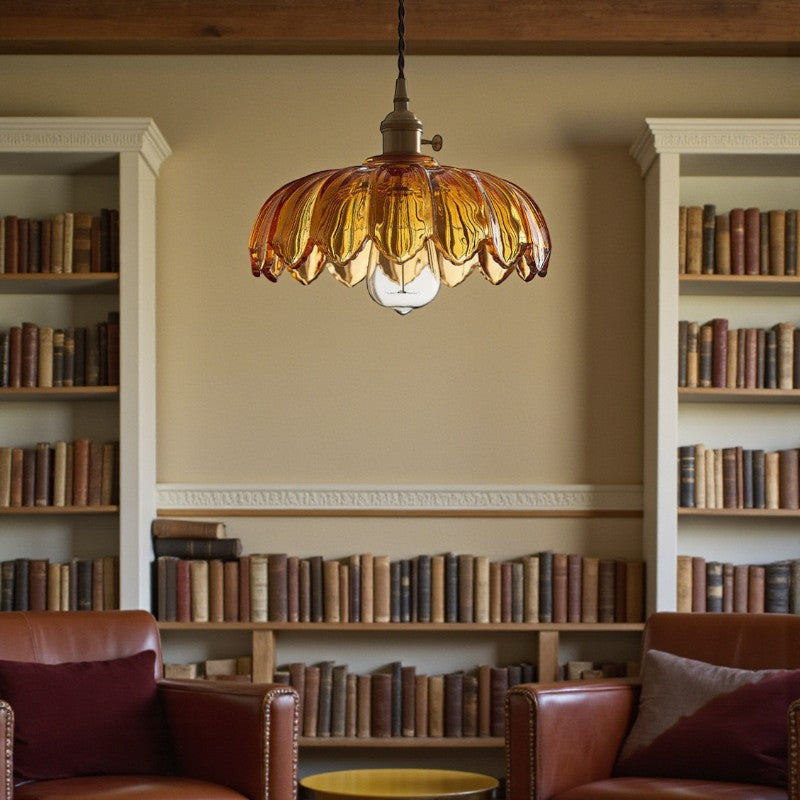 Vintage-Glas-Pendelleuchte für romantische Atmosphäre