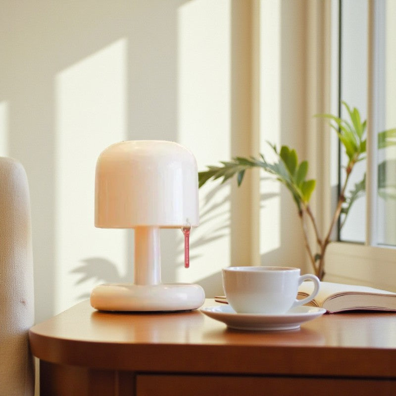 Mini-Tischlampe mit zeitloser Eleganz für stilvolle Innenräume