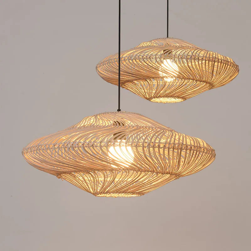 Claria - Vintage-Hängeleuchte aus Rattan, handgeflochten