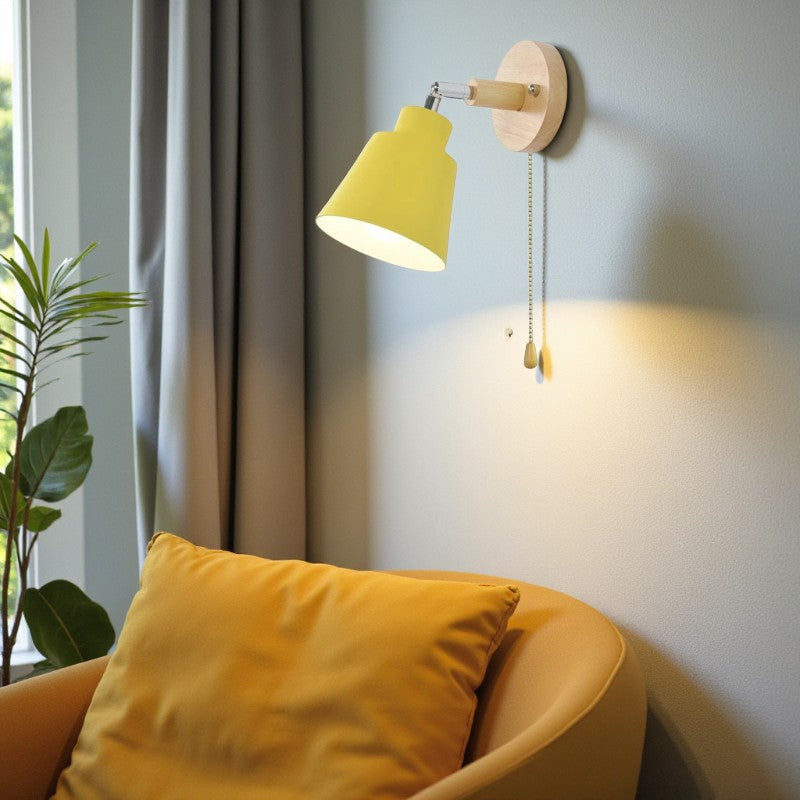 LED-Wandleuchte mit Zugschalter und verstellbarem Kopf für flexible Beleuchtung