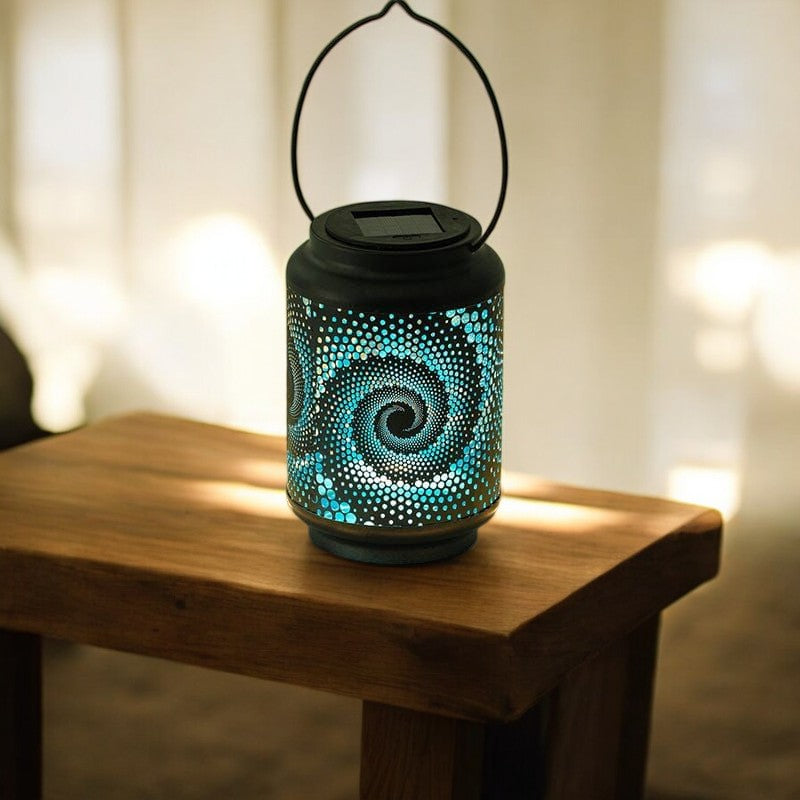 LED-Solar-Hängelampe mit Griff für tragbare und umweltfreundliche Außenbeleuchtung