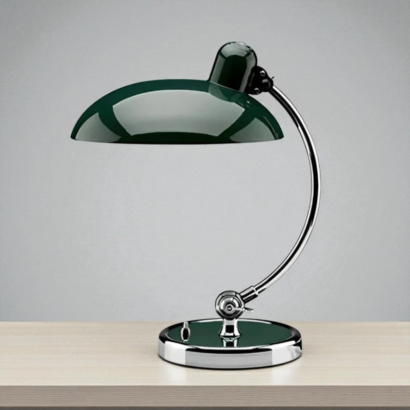 Minimalistische skandinavische Tischlampe mit elegantem Design für jeden Raum