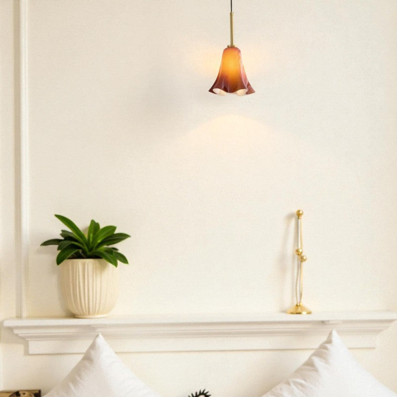 Deckenlampe mit langem Ständer und Blumen Design