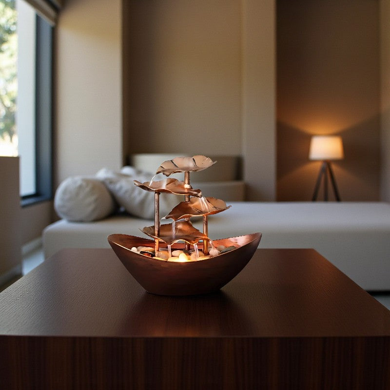 Tischbrunnen mit LED-Beleuchtung aus beruhigenden Blättern zum Entspannen