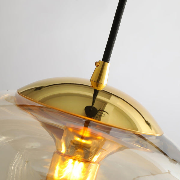 Golf“ - Pendelleuchte Golf aus Glas und Metall