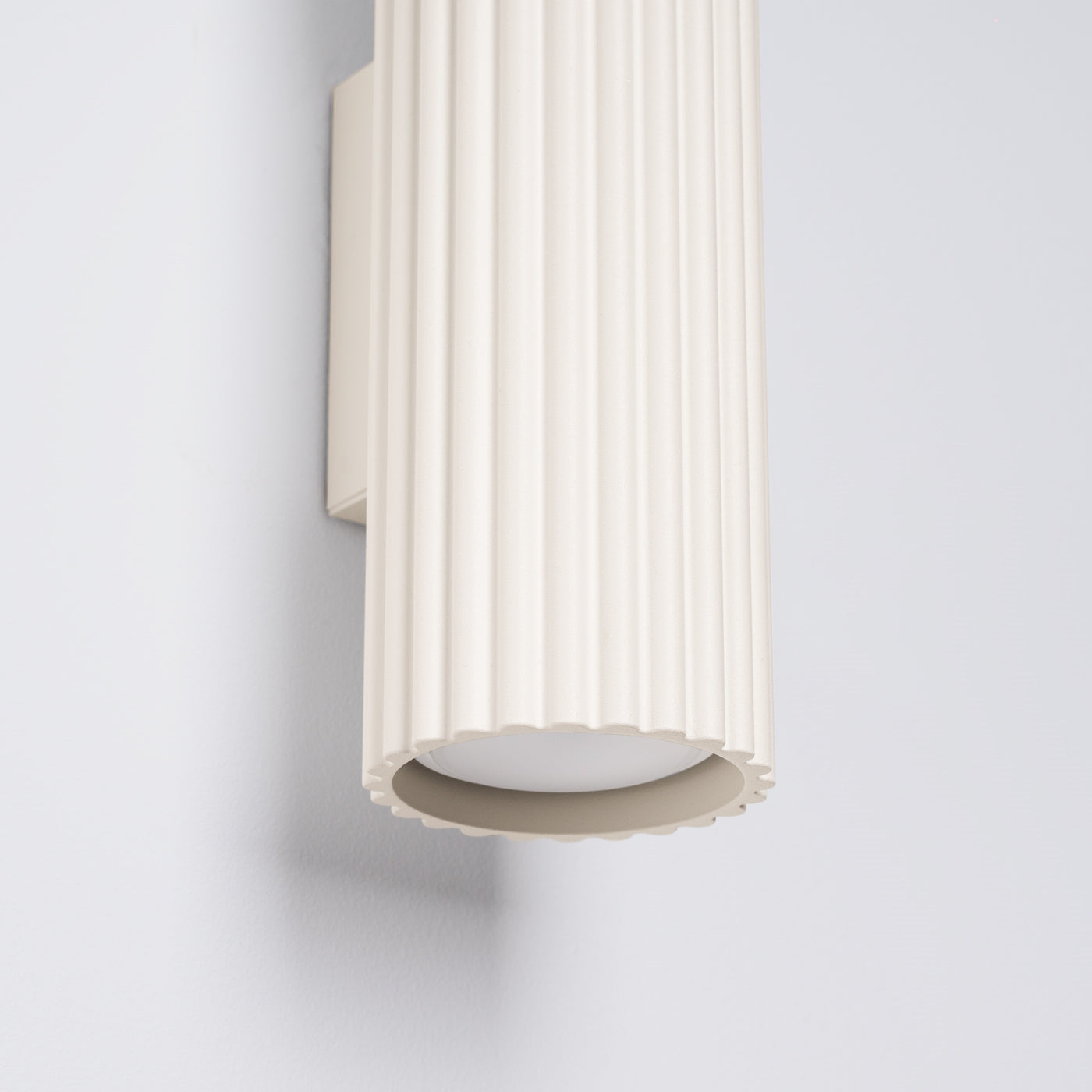 Carbon - Wandleuchte Carbon 20 aus beigefarbenem Aluminium