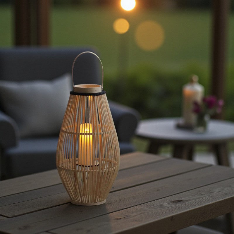 Dekorativer Kerzenhalter mit Käfig und Griff für stilvolles Wohnambiente