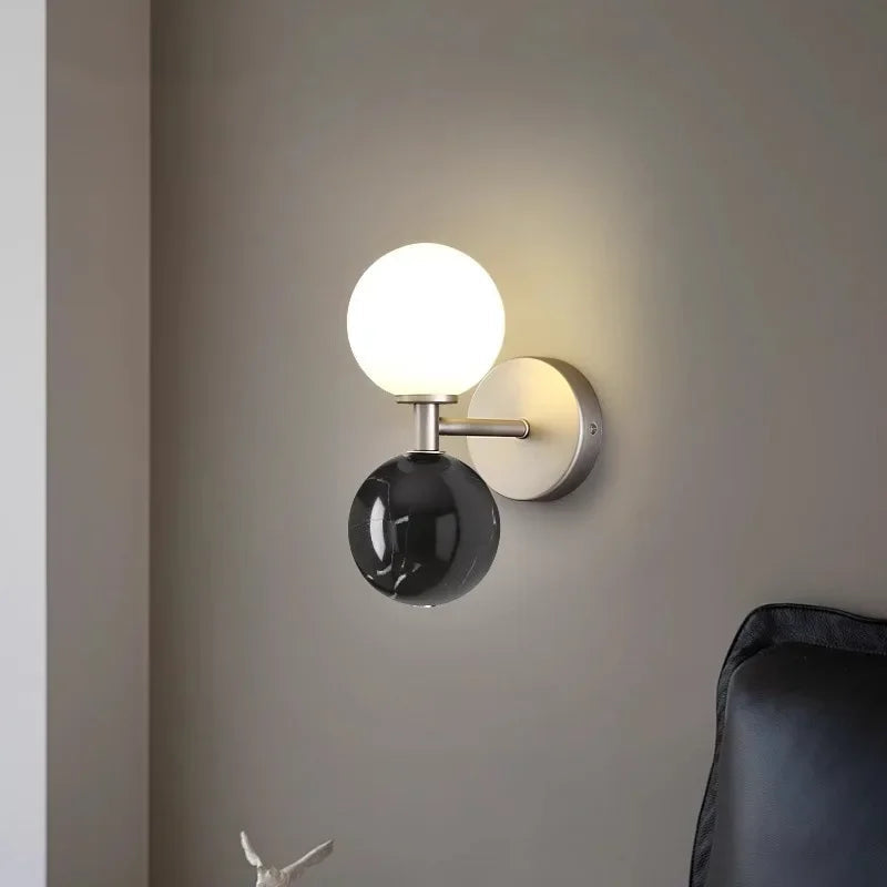 Luxuriöse - LED-Wandleuchte in Marmoroptik im nordischen
