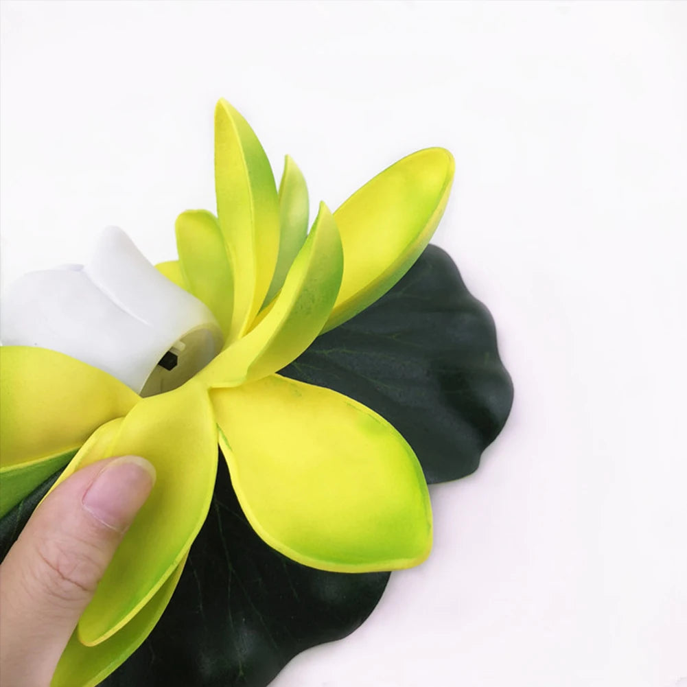 Schwimmende - Lotuslampe mit LED
