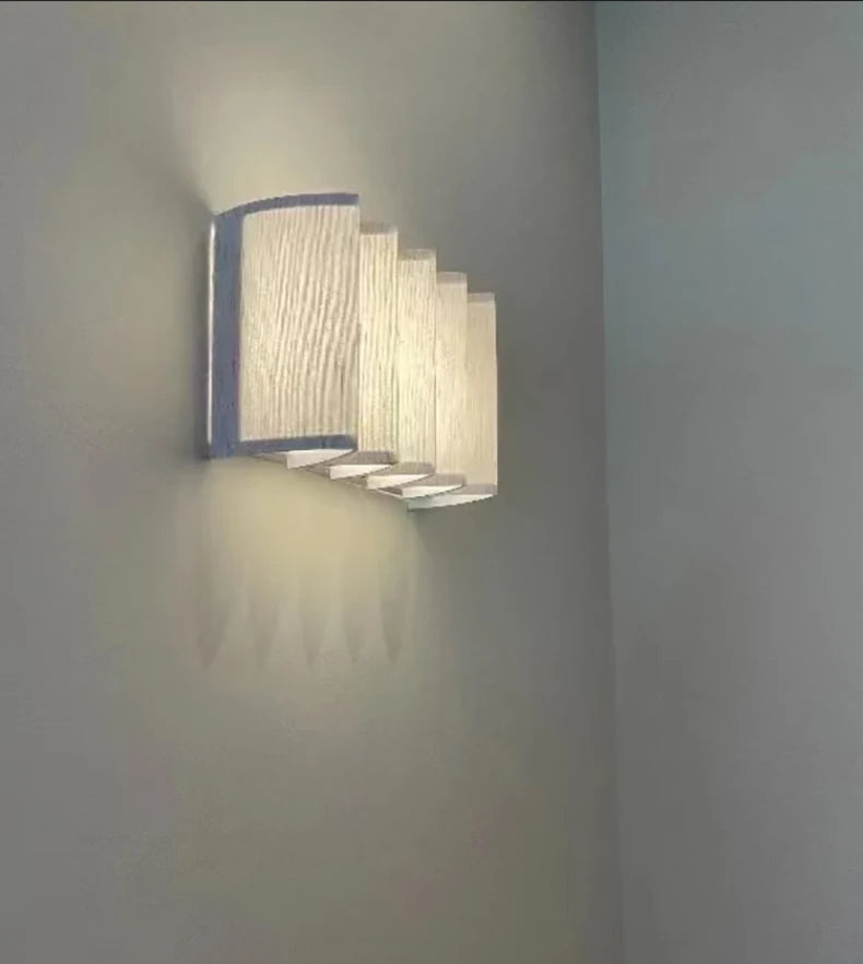 Murano - Wabi-Sabi-Stoffwandleuchte in Weiß mit LED
