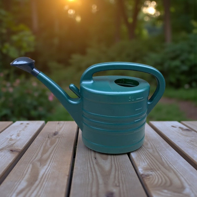 Gießkanne für Innen und Außenpflanzen