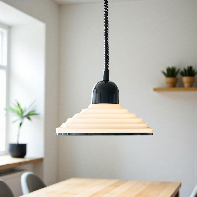 Hängeleuchte mit Pendeldesign für Innenbeleuchtung