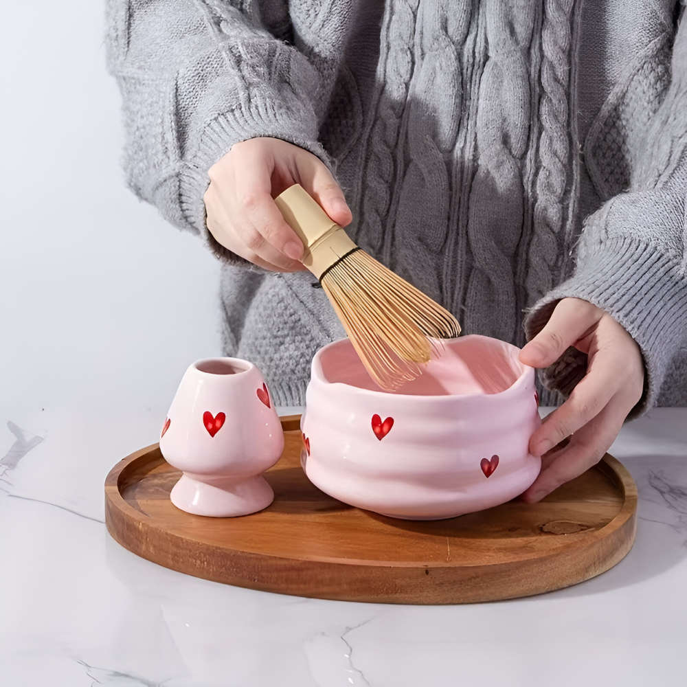 5-teiliges Matcha Set Rosa Herz – Japanisches Teeset mit Schale, Bambusbesen, Halter & Sieb