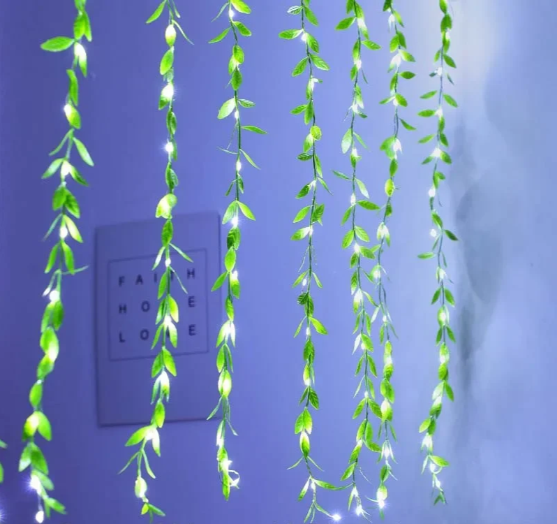 Feeria - LED-Lichterkette mit Blättern