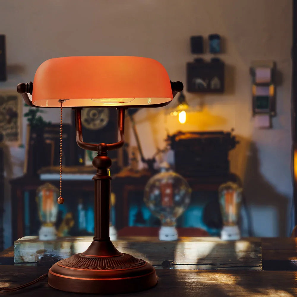 Studio - Vintage-Tischleuchte aus mattem, orangefarbenem