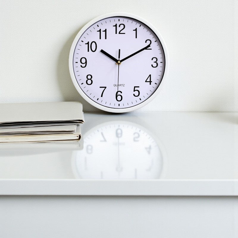 Silent 10-Zoll Wanduhr für Klassenzimmer und Kindertagesstätten