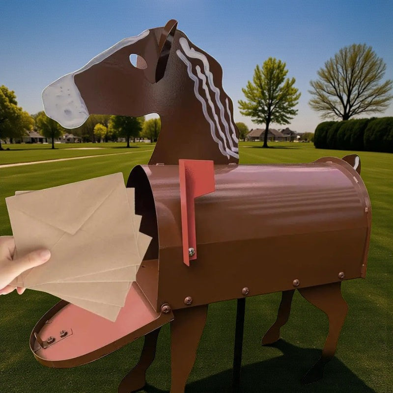 Gartenbriefkasten mit handbemaltem Tierdesign