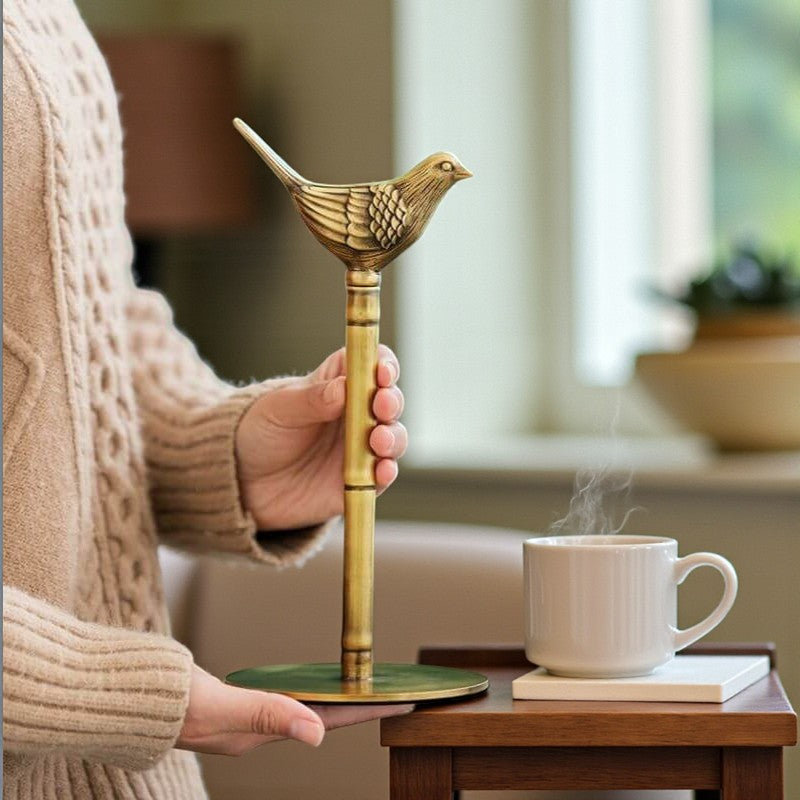 Charmanter Papierhandtuchhalter aus Messing für stilvolle Dekoration