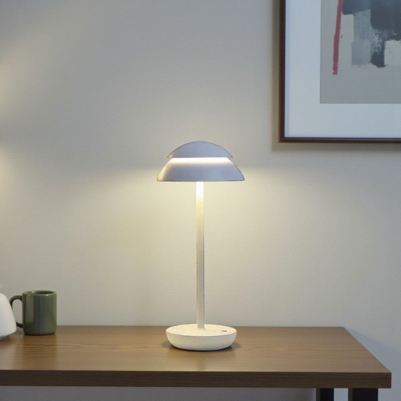 Schlanke und vielseitige kabellose Tischlampe