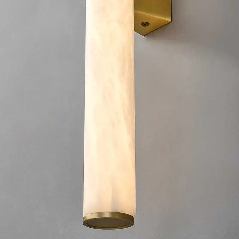 Minimalistische - Wandleuchte aus Kupfer und Marmor