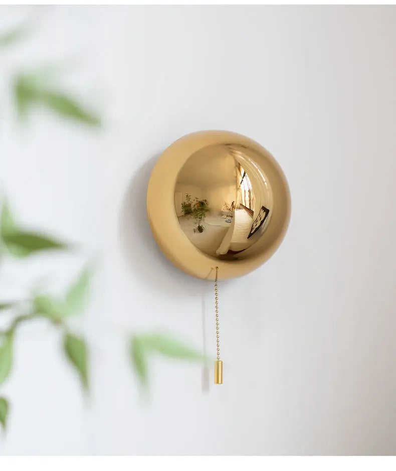 Calmo - Pilz-Wandleuchte aus Eisen mit Chrom-Finish