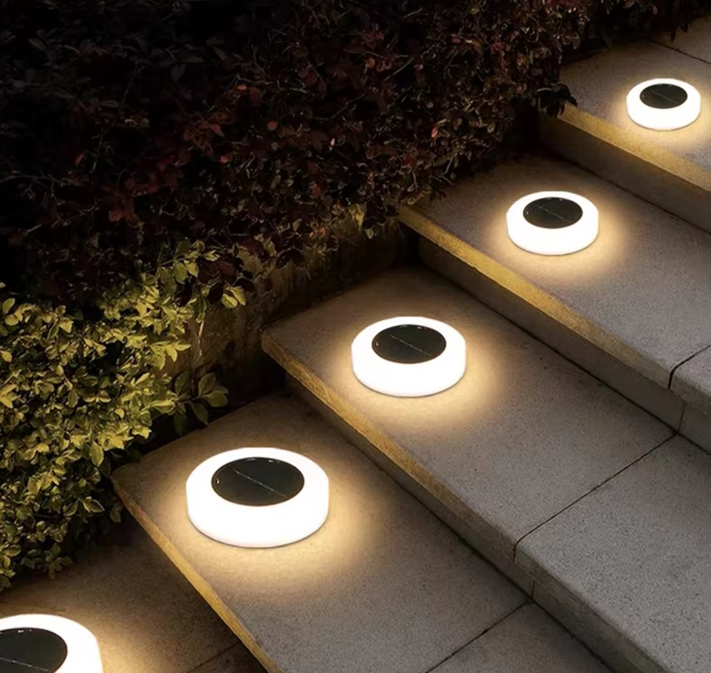 Via - Solarbetriebene LED-Gartenleuchte IP65