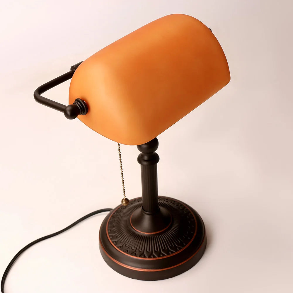 Studio - Vintage-Tischleuchte aus mattem, orangefarbenem