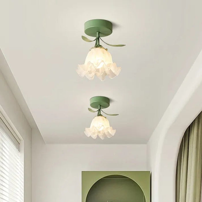 Claria - Tiffany-Deckenleuchte mit kleinen Glasblumen