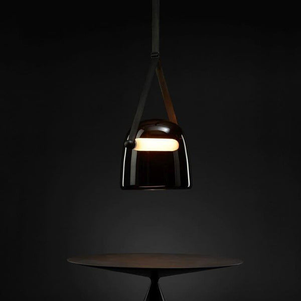 Claria - Elegante Pendelleuchte mit Glas und Tragegurt