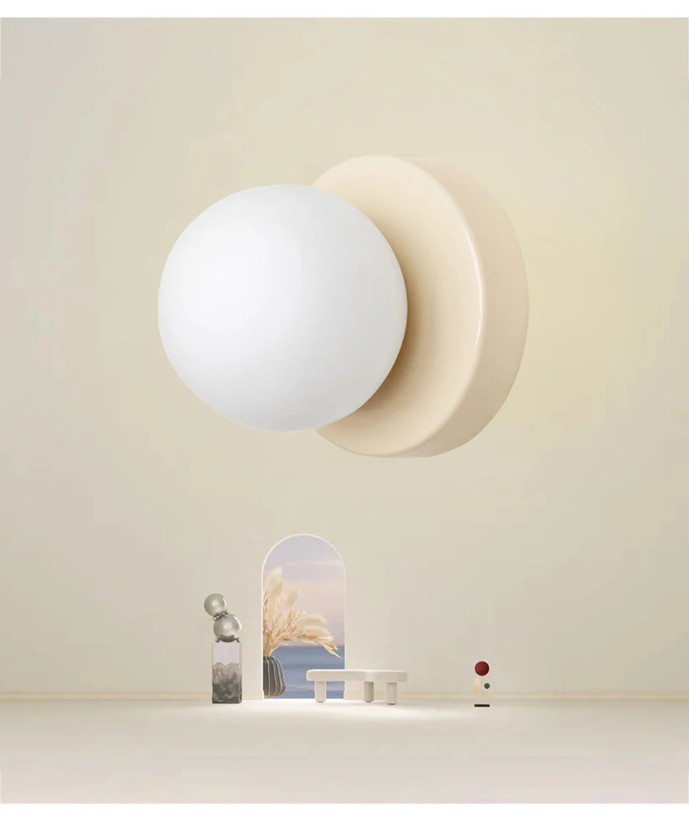 Skandinavische - Pendelleuchte LumiGlobe mit Glasschirm