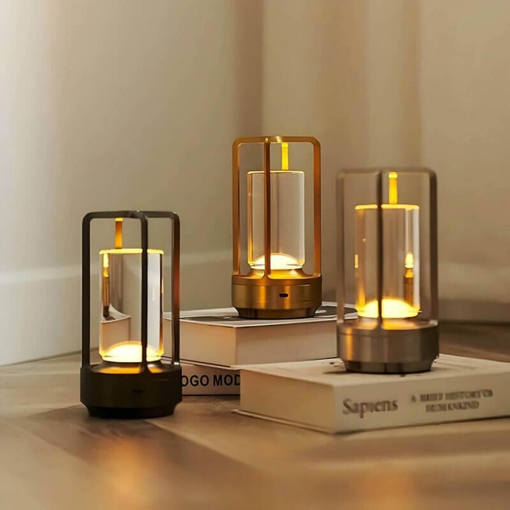 Studio - Kabellose Tischlampe mit warmem Licht