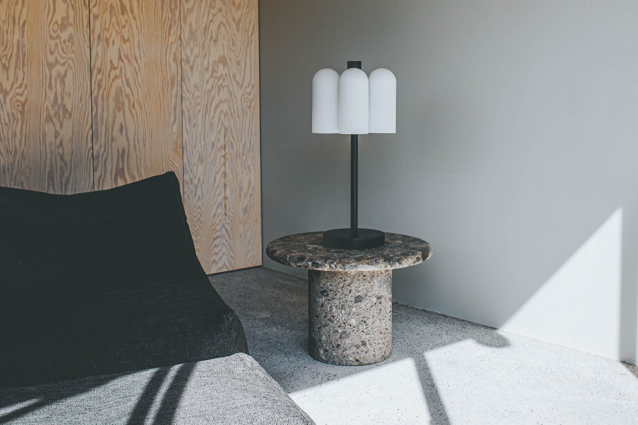 Metall/Glas - Designer-Tischleuchte, Metall/Glas