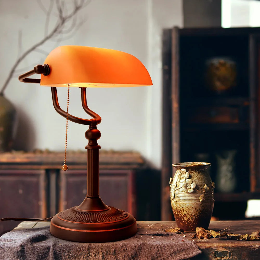 Studio - Vintage-Tischleuchte aus mattem, orangefarbenem