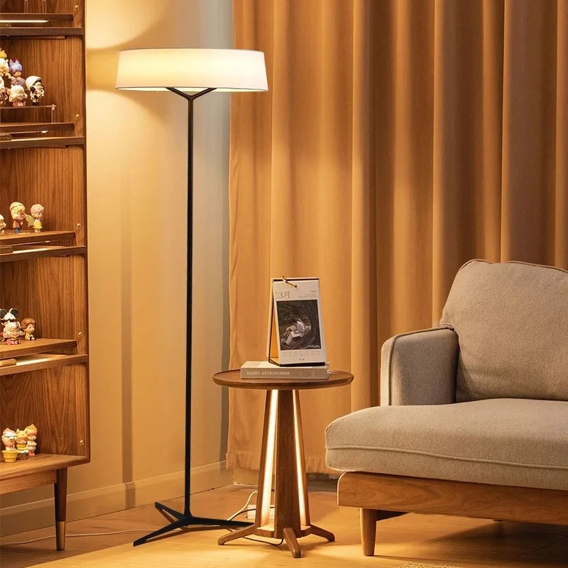 Minimalistische - LED-Pendelleuchte mit Stoffschirm