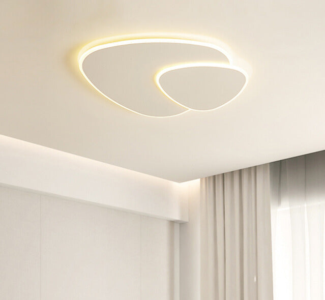 Minimalistische - LED-Deckenleuchte mit Blattdesign in Weiß