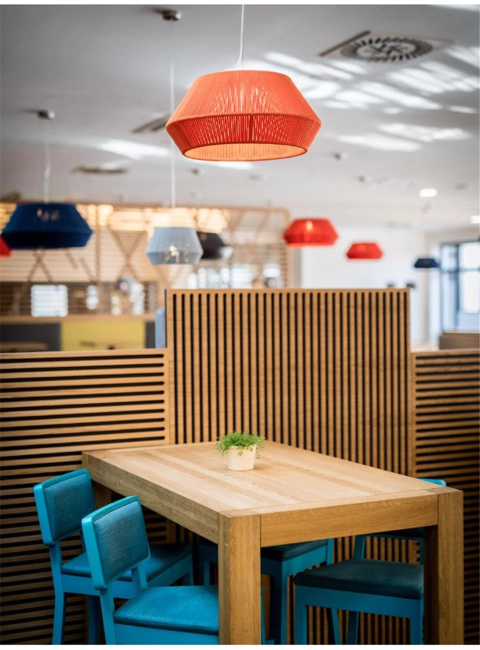 Rattan - Candy Pendelleuchte aus Hanfseil