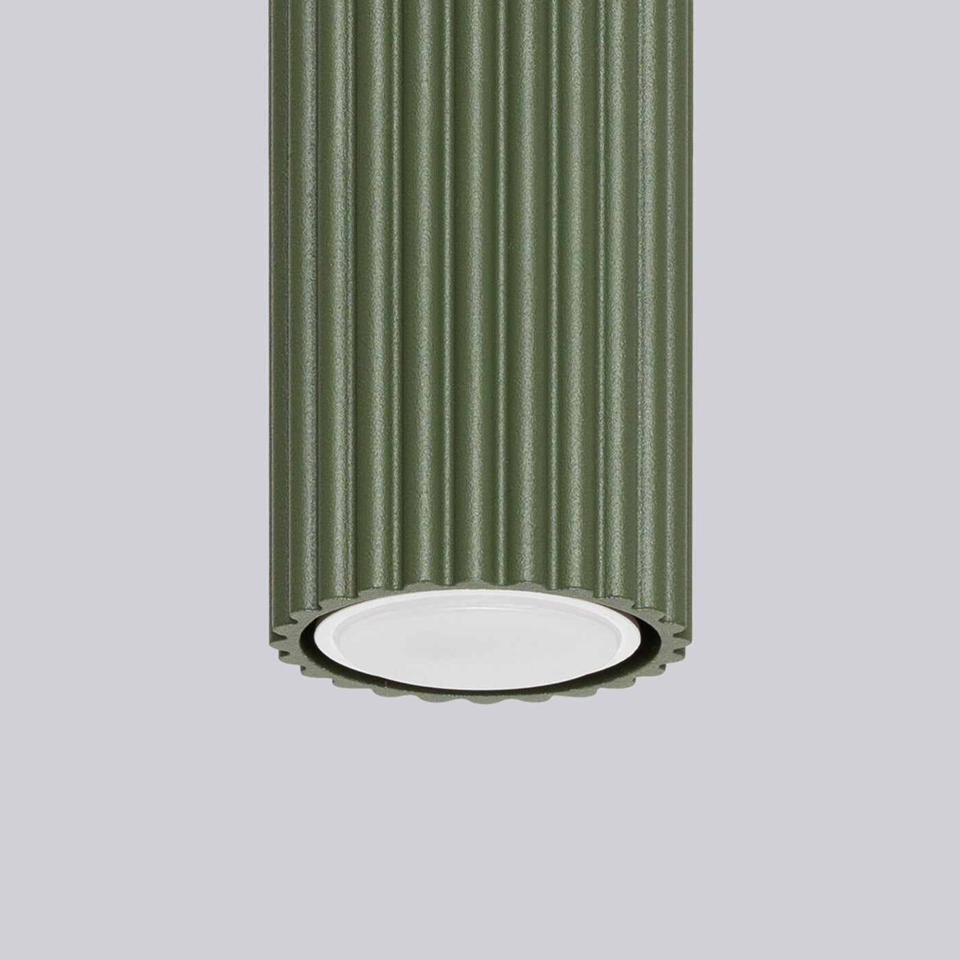 Olivgrüne - Deckenleuchte in geriffelter Rohrform